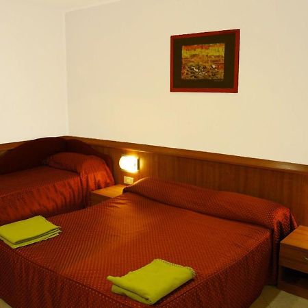 Hotel Bengasi Rimini Exterior foto